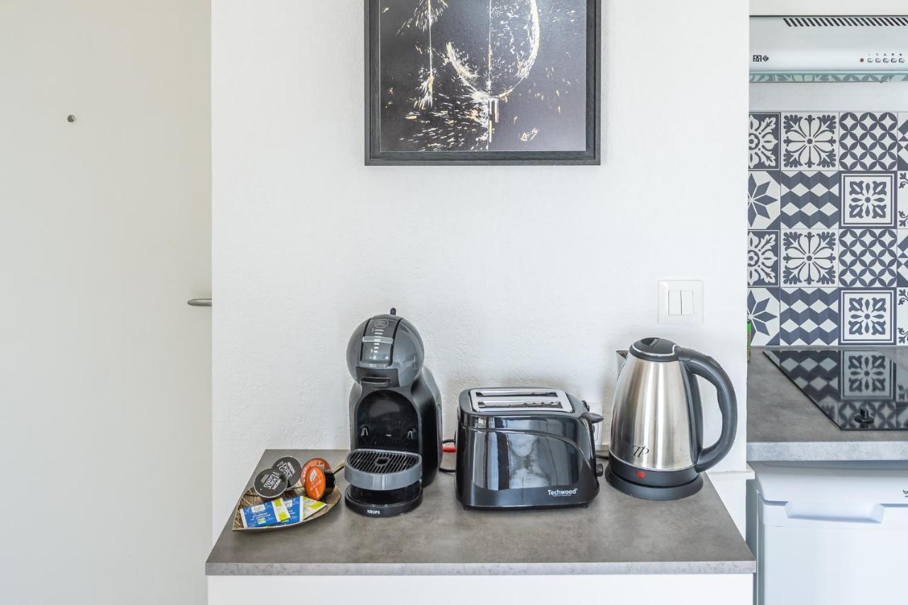 Appartement "Cote Canal", Terrasse , Climatisation , Parking Prive Нарбон Екстериор снимка
